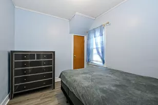 10335 S Hoxie Ave, Chicago, IL 60617 - Photo 11