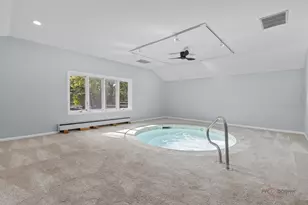 2435 Lexington Dr, Long Grove, IL 60047 - Photo 25