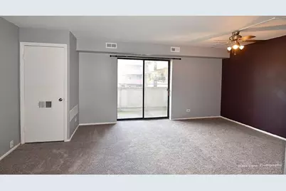 1460 Fairlane Drive #324, Schaumburg, IL 60193 - Photo 3