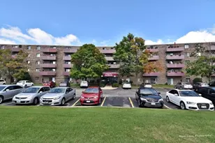 1460 Fairlane Dr, Schaumburg, IL 60193 - Photo 17