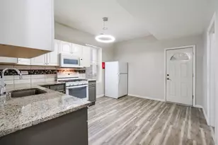 5523 W 24th Pl, Cicero, IL 60804 - Photo 7