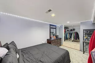 10414 S Ewing Ave, Chicago, IL 60617 - Photo 15