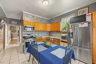 10414 S Ewing Ave, Chicago, IL 60617 - Photo 7