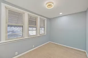 10414 S Ewing Ave, Chicago, IL 60617 - Photo 13