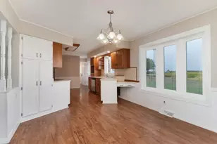 19790 E 1400 North Rd, Bloomington, IL 61705 - Photo 7