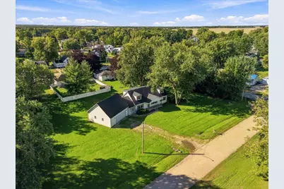 147 W Hubbard Street, Amboy, IL 61310 - Photo 9