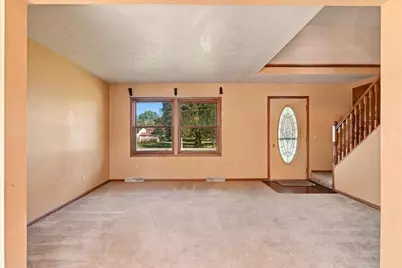 147 W Hubbard Street, Amboy, IL 61310 - Photo 11