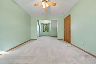 147 W Hubbard St, Amboy, IL 61310 - Photo 35