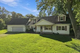 147 W Hubbard St, Amboy, IL 61310 - Photo 3