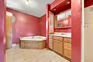 147 W Hubbard St, Amboy, IL 61310 - Photo 27