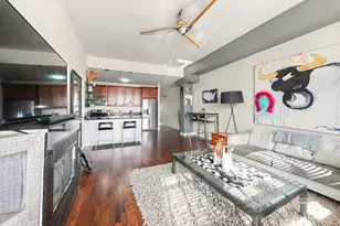2510 W Irving Park Rd, Chicago, IL 60618 - Photo 13