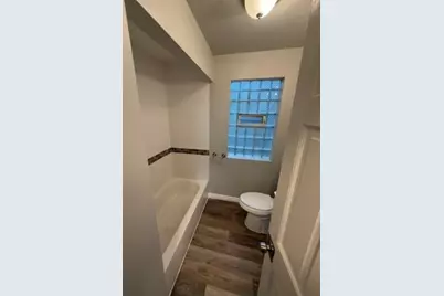 510 W 128th Place, Chicago, IL 60628 - Photo 11