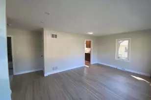 27641 W Bayview Dr, Ingleside, IL 60041 - Photo 5