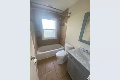 27641 W Bayview Drive, Ingleside, IL 60041 - Photo 9