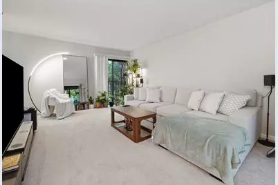 2214 Country Club Drive #21A, Woodridge, IL 60517 - Photo 3