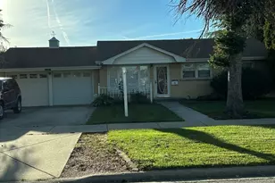 6101 W 81st Pl, Burbank, IL 60459 - Photo 1