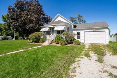 406 E Cherry Street, Chatsworth, IL 60921 - Photo 1
