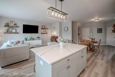 1147 Freedom Road, Elburn, IL 60119 - Photo 15