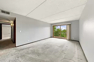 6530 W Irving Park Rd, Chicago, IL 60634 - Photo 5