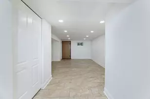 1501 W Talcott Rd, Park Ridge, IL 60068 - Photo 23