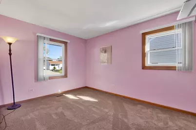 427 E Fullerton Avenue, Glendale Heights, IL 60139 - Photo 11