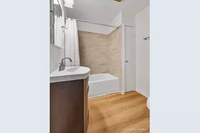 429 W Ottawa Street, Sycamore, IL 60178 - Photo 7