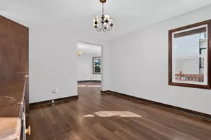 510 1/2 E Mulberry St, Bloomington, IL 61701 - Photo 13
