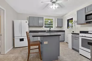 510 1/2 E Mulberry St, Bloomington, IL 61701 - Photo 21