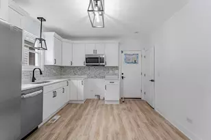 [Address not provided], Chicago, IL 60628 - Photo 11