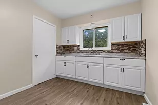 2922 Hillside Ct, Rockford, IL 61108 - Photo 5