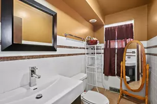 1800 Memorial Dr, Calumet City, IL 60409 - Photo 17