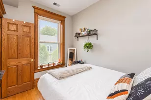 1032 W Roscoe St, Chicago, IL 60657 - Photo 11