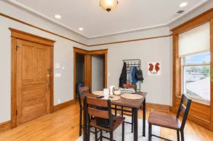1032 W Roscoe St, Chicago, IL 60657 - Photo 5
