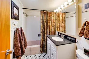 222 N Grove Ave, Oak Park, IL 60302 - Photo 25