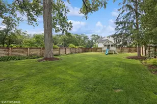 291 Oak St, Glen Ellyn, IL 60137 - Photo 19
