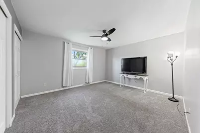 220 Pfaff Drive, Frankfort, IL 60423 - Photo 11