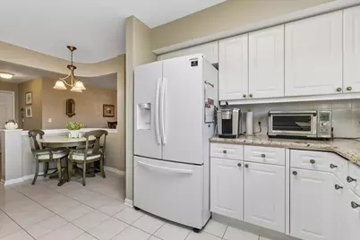 710 Creekside Drive #504, Mount Prospect, IL 60056 - Photo 9