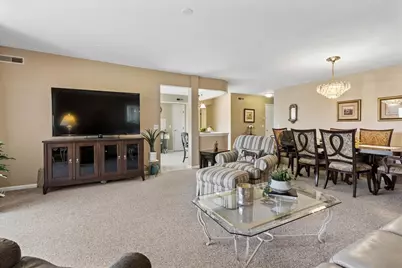 710 Creekside Drive #504, Mount Prospect, IL 60056 - Photo 5