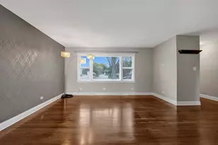 397 Forest Preserve Dr, Wood Dale, IL 60191 - Photo 5