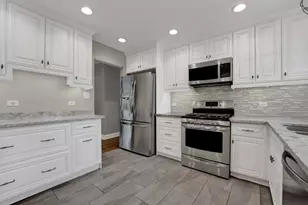 397 Forest Preserve Dr, Wood Dale, IL 60191 - Photo 11