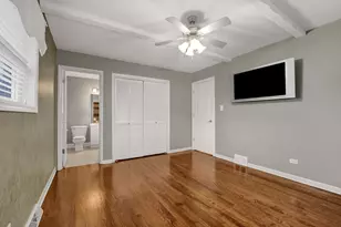 397 Forest Preserve Dr, Wood Dale, IL 60191 - Photo 15