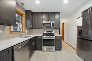 4830 N Nagle Ave, Chicago, IL 60630 - Photo 9