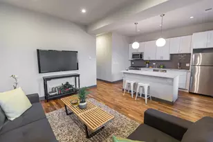 2850 N Seminary Ave, Chicago, IL 60657 - Photo 3