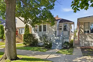 4562 N Mulligan, Chicago, IL 60630 - Photo 1