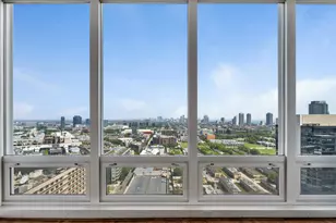 500 W Superior St, Chicago, IL 60654 - Photo 9