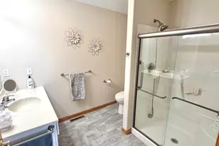3006 Independence Dr, Peru, IL 61354 - Photo 15