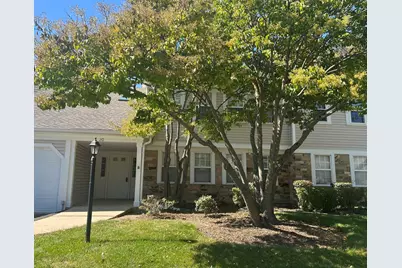 20 Ashburn Court #W1, Schaumburg, IL 60193 - Photo 1