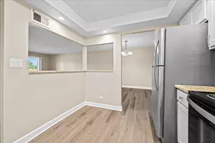 13000 W Heiden Circle, Lake Bluff, IL 60044 - Photo 5