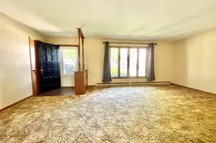 100-102 W Greenwood St, Grant Park, IL 60940 - Photo 3