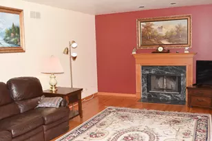 1218 Meadowlark Ln, Grayslake, IL 60030 - Photo 5